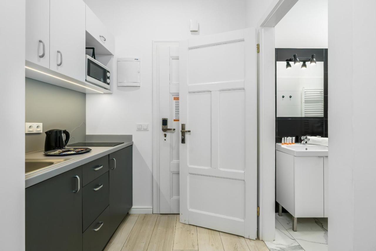 Apartments City Center Saint Wojciech By Renters Poznań Esterno foto