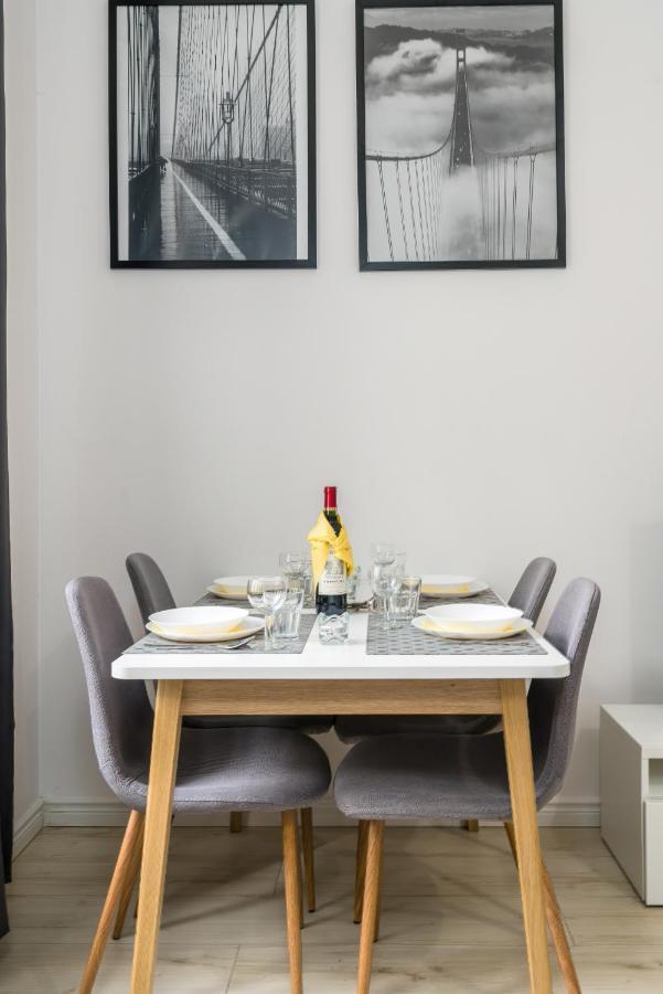 Apartments City Center Saint Wojciech By Renters Poznań Esterno foto